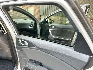 Kia Ceed Sportswagon 1.0 T-GDi 99pk 6-bak - camera - stoel + stuurverw - front + line assist - clima + cruise - apple carplay picture 49