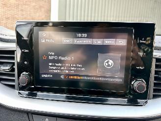 Kia Ceed Sportswagon 1.0 T-GDi 99pk 6-bak - camera - stoel + stuurverw - front + line assist - clima + cruise - apple carplay picture 32