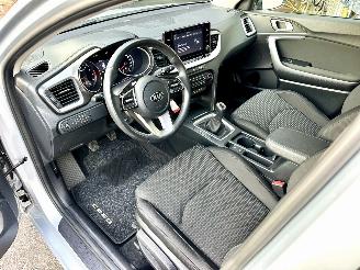 Kia Ceed Sportswagon 1.0 T-GDi 99pk 6-bak - camera - stoel + stuurverw - front + line assist - clima + cruise - apple carplay picture 22