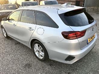 Kia Ceed Sportswagon 1.0 T-GDi 99pk 6-bak - camera - stoel + stuurverw - front + line assist - clima + cruise - apple carplay picture 78