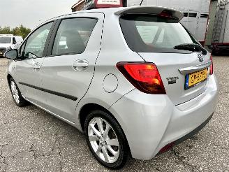 Toyota Yaris 1.5 Hybrid 89pk automaat 5drs - nap - camera - clima - cruise - keyless entry + start - 2e eig - licht + regens picture 7