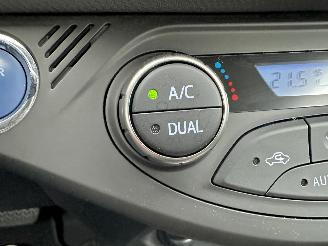 Toyota Yaris 1.5 Hybrid 89pk automaat 5drs - nap - camera - clima - cruise - keyless entry + start - 2e eig - licht + regens picture 50