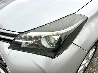 Toyota Yaris 1.5 Hybrid 89pk automaat 5drs - nap - camera - clima - cruise - keyless entry + start - 2e eig - licht + regens picture 104