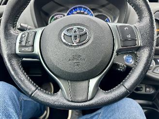 Toyota Yaris 1.5 Hybrid 89pk automaat 5drs - nap - camera - clima - cruise - keyless entry + start - 2e eig - licht + regens picture 44