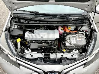 Toyota Yaris 1.5 Hybrid 89pk automaat 5drs - nap - camera - clima - cruise - keyless entry + start - 2e eig - licht + regens picture 70