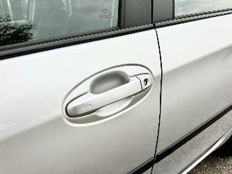 Toyota Yaris 1.5 Hybrid 89pk automaat 5drs - nap - camera - clima - cruise - keyless entry + start - 2e eig - licht + regens picture 98