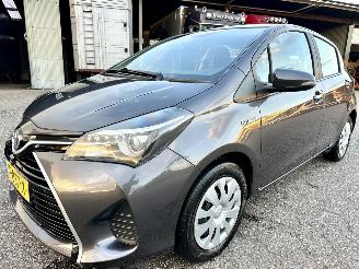 Toyota Yaris 1.5 Hybrid 89pk automaat Aspiration 5drs - 52dkm nap - navi - camera - clima - cruise - facelift - rijdbaar picture 2