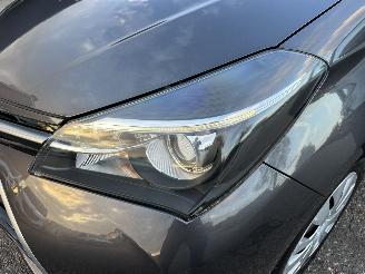 Toyota Yaris 1.5 Hybrid 89pk automaat Aspiration 5drs - 52dkm nap - navi - camera - clima - cruise - facelift - rijdbaar picture 89