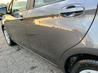 Toyota Yaris 1.5 Hybrid 89pk automaat Aspiration 5drs - 52dkm nap - navi - camera - clima - cruise - facelift - rijdbaar picture 81