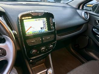 Renault Clio Estate 1.5 dCi 90pk Eco Night&Day - nap - navi - camera - nw distr.riem bij 286dkm - 4x nw michelin picture 39