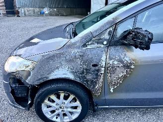 Mazda 5 1.8i 116pk Katano 7-Pers - nap - stoelverw - navi - touchscreen - clima - trekh - regensensor picture 59