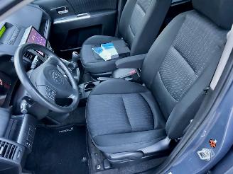Mazda 5 1.8i 116pk Katano 7-Pers - nap - stoelverw - navi - touchscreen - clima - trekh - regensensor picture 28
