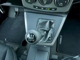 Mazda 5 1.8i 116pk Katano 7-Pers - nap - stoelverw - navi - touchscreen - clima - trekh - regensensor picture 41