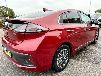 Hyundai Ioniq EV 38kWh aut + f1 Premium - nap - navi - cam - keyless - stoelkoeling - stuurverw - stoelverw v+a - actieradius 311km picture 5