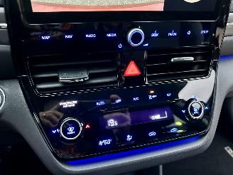 Hyundai Ioniq EV 38kWh aut + f1 Premium - nap - navi - cam - keyless - stoelkoeling - stuurverw - stoelverw v+a - actieradius 311km picture 49