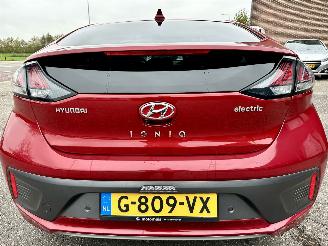 Hyundai Ioniq EV 38kWh aut + f1 Premium - nap - navi - cam - keyless - stoelkoeling - stuurverw - stoelverw v+a - actieradius 311km picture 6