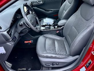 Hyundai Ioniq EV 38kWh aut + f1 Premium - nap - navi - cam - keyless - stoelkoeling - stuurverw - stoelverw v+a - actieradius 311km picture 34