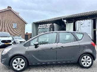 skadebil auto Opel Meriva 1.4 Turbo 120pk Berlin - nap - clima - cruise - navi - pdc v+a - trekh - licht + regens + dimmend binnenspiegel 2013/6