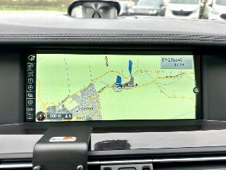 BMW 5-serie 550i 4.4 V8 TwinTurbo 408pk 8-traps aut M-Sport - nap - b&o - schuifdak - massage - softclose - tv schermen - 360cam picture 52