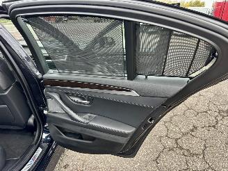 BMW 5-serie 550i 4.4 V8 TwinTurbo 408pk 8-traps aut M-Sport - nap - b&o - schuifdak - massage - softclose - tv schermen - 360cam picture 47