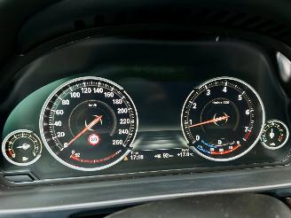 BMW 5-serie 550i 4.4 V8 TwinTurbo 408pk 8-traps aut M-Sport - nap - b&o - schuifdak - massage - softclose - tv schermen - 360cam picture 72