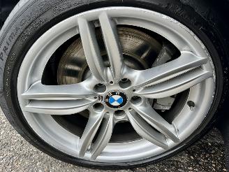 BMW 5-serie 550i 4.4 V8 TwinTurbo 408pk 8-traps aut M-Sport - nap - b&o - schuifdak - massage - softclose - tv schermen - 360cam picture 126