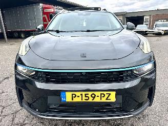 Lynk & Co 01 1.5 Plug-In Hybrid 7-Traps aut - nap - pano - navi - 360cam - stoelverw - 20inch - Infinity - pdc v+a picture 3