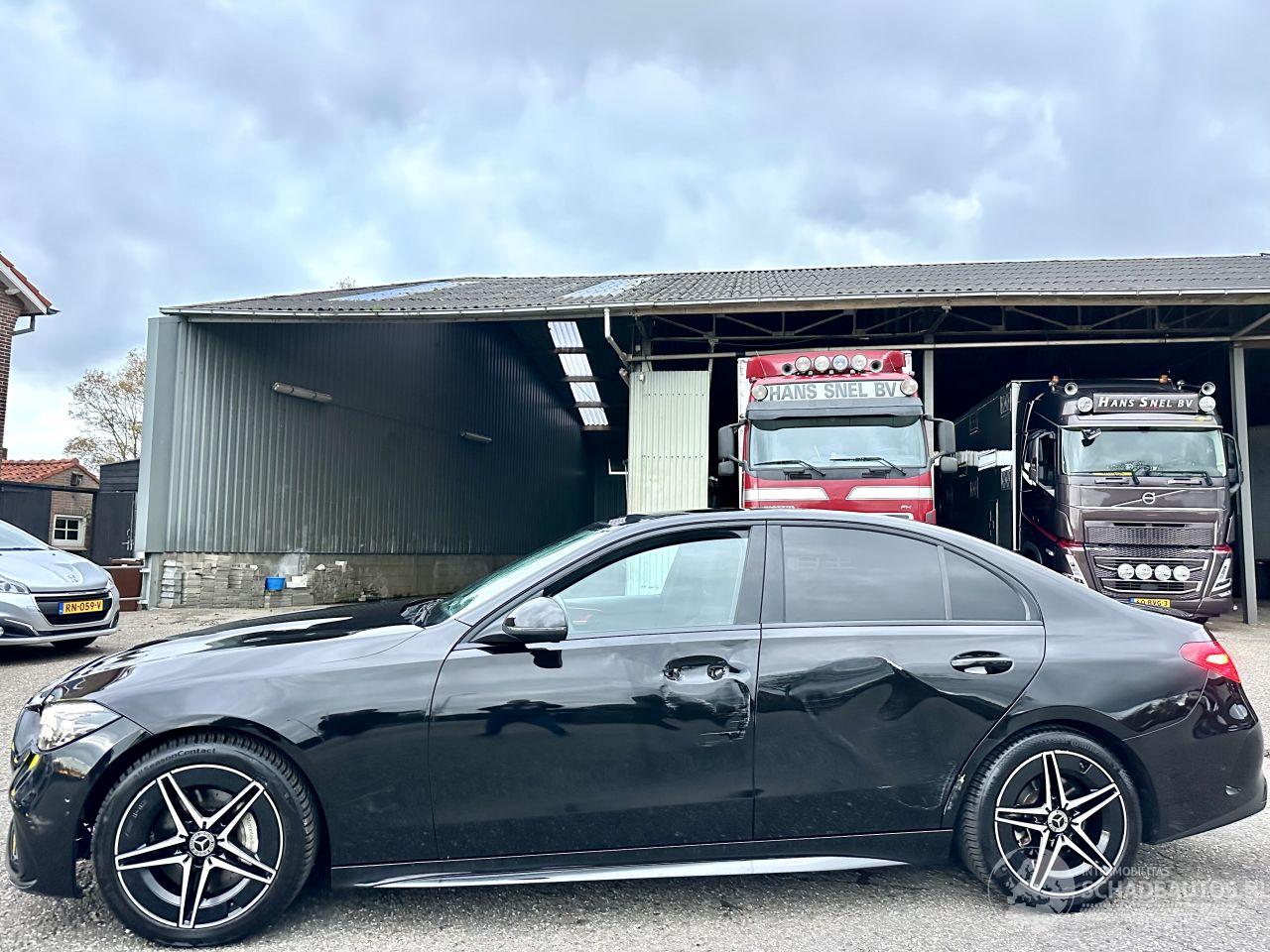 Mercedes C-klasse 200 Launch Ed.AMG 218pk 9-traps aut + f1 - nap - navi - cam - front + line + side + park assist