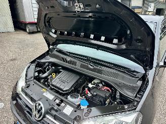 Volkswagen Up! 1.0 BMT 60pk Move up 5drs - 94dkm nap - clima - cruise - leer - stoelverw - city safety system picture 60