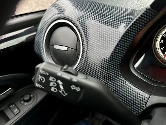 Volkswagen Up! 1.0 BMT 60pk Move up 5drs - 94dkm nap - clima - cruise - leer - stoelverw - city safety system picture 64