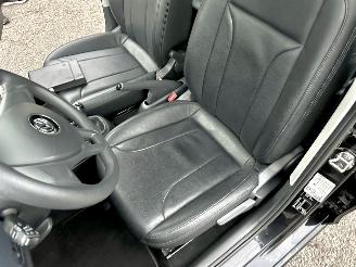 Volkswagen Up! 1.0 BMT 60pk Move up 5drs - 94dkm nap - clima - cruise - leer - stoelverw - city safety system picture 39