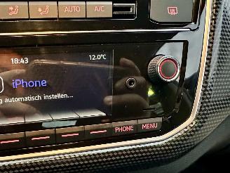 Volkswagen Up! 1.0 BMT 60pk Move up 5drs - 94dkm nap - clima - cruise - leer - stoelverw - city safety system picture 26