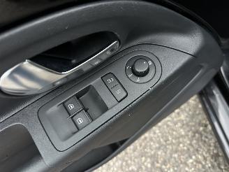 Volkswagen Up! 1.0 BMT 60pk Move up 5drs - 94dkm nap - clima - cruise - leer - stoelverw - city safety system picture 41
