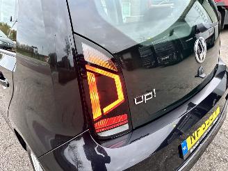 Volkswagen Up! 1.0 BMT 60pk Move up 5drs - 94dkm nap - clima - cruise - leer - stoelverw - city safety system picture 63