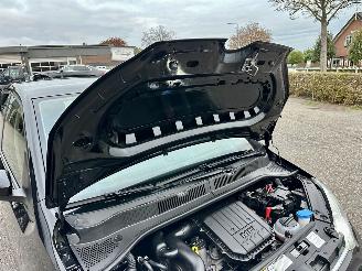 Volkswagen Up! 1.0 BMT 60pk Move up 5drs - 94dkm nap - clima - cruise - leer - stoelverw - city safety system picture 55