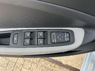 Renault Zoé R135 52kWh aut S.Limitee Riviera - 12dkm - leer - nav - cam - keyless - incl batterij - stuurverw - stoelverw picture 36