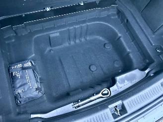 Mercedes E-klasse 220D 194pk 9-traps aut + f1 Excl Line - widescreen - front + line + side assist - cam - navi - sfeerverl picture 81