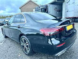 Mercedes E-klasse 220D 194pk 9-traps aut + f1 Excl Line - widescreen - front + line + side assist - cam - navi - sfeerverl picture 5