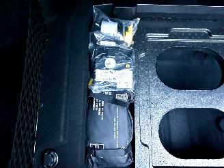 Mercedes E-klasse 220D 194pk 9-traps aut + f1 Excl Line - widescreen - front + line + side assist - cam - navi - sfeerverl picture 73