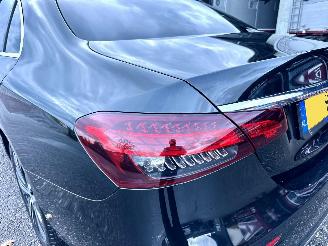 Mercedes E-klasse 220D 194pk 9-traps aut + f1 Excl Line - widescreen - front + line + side assist - cam - navi - sfeerverl picture 101
