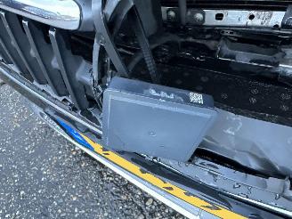 Mercedes E-klasse 220D 194pk 9-traps aut + f1 Excl Line - widescreen - front + line + side assist - cam - navi - sfeerverl picture 14