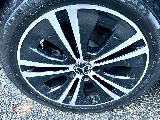 Mercedes E-klasse 220D 194pk 9-traps aut + f1 Excl Line - widescreen - front + line + side assist - cam - navi - sfeerverl picture 94