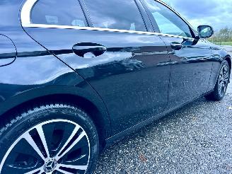 Mercedes E-klasse 220D 194pk 9-traps aut + f1 Excl Line - widescreen - front + line + side assist - cam - navi - sfeerverl picture 102