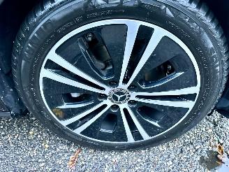 Mercedes E-klasse 220D 194pk 9-traps aut + f1 Excl Line - widescreen - front + line + side assist - cam - navi - sfeerverl picture 88
