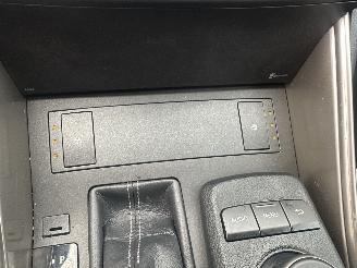 Lexus IS 300H 2.5 Hybrid 181pk aut + F1 Bus.Line Pro - navi - leer - stoelverw - cam - xenon - pdc v+a picture 36