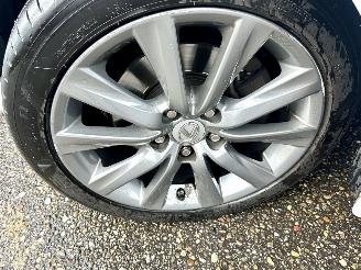Lexus IS 300H 2.5 Hybrid 181pk aut + F1 Bus.Line Pro - navi - leer - stoelverw - cam - xenon - pdc v+a picture 96