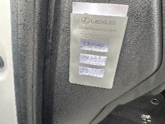 Lexus IS 300H 2.5 Hybrid 181pk aut + F1 Bus.Line Pro - navi - leer - stoelverw - cam - xenon - pdc v+a picture 41
