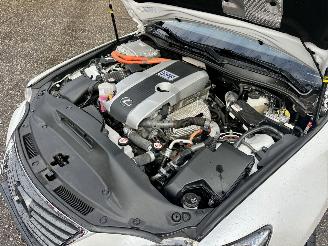 Lexus IS 300H 2.5 Hybrid 181pk aut + F1 Bus.Line Pro - navi - leer - stoelverw - cam - xenon - pdc v+a picture 82