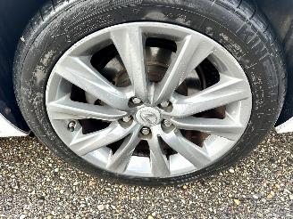Lexus IS 300H 2.5 Hybrid 181pk aut + F1 Bus.Line Pro - navi - leer - stoelverw - cam - xenon - pdc v+a picture 90