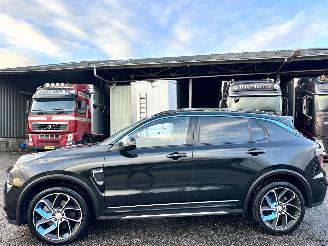 krockskadad bil auto Lynk & Co 01 1.5 Plug-In Hybrid 7-Traps aut - nap - pano - navi - 360cam - stoelverw - 20inch - Infinity - pdc v+a 2023/4